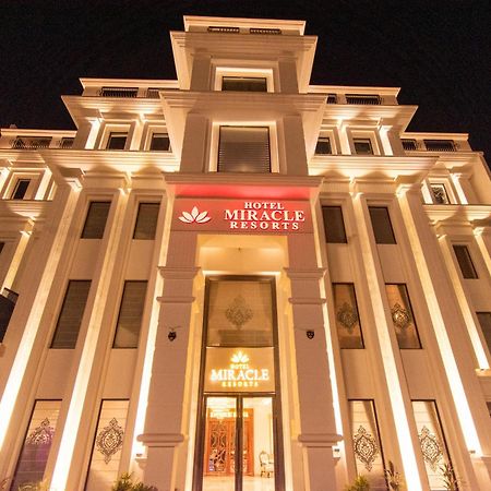 Hotel Miracle Resort Phagwāra Exterior photo